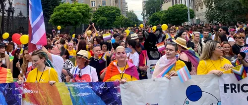 VIDEO | Unul dintre participanții la Marșul Bucharest Pride 2023 a dat cu spray paralizant chiar lângă scenă