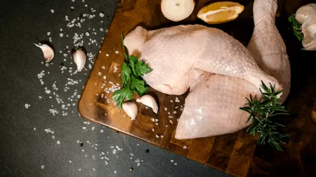 Cum prepari puiul perfect. Cinci bucătari celebri, cu cinci rețete și un singur secret. Ingredientul la care nu te-i fi gândit