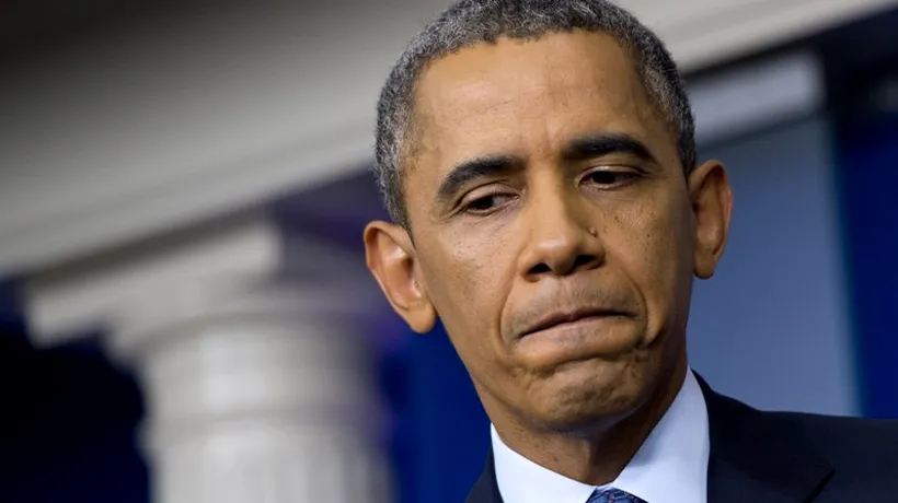 Barack Obama, surprins în timp ce mesteca gumă la ceremoniile din Normandia
