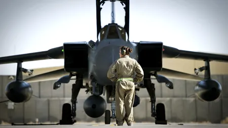Afganistan: SUA lansează lovituri aeriene împotriva talibanilor