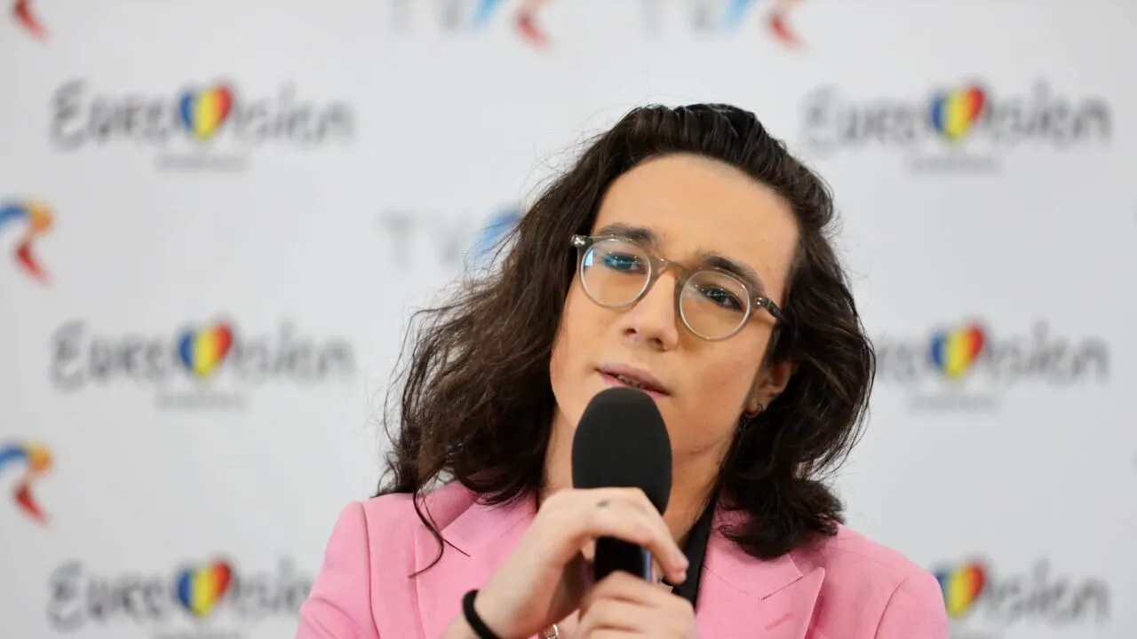 VIDEO | A fost aleasă piesa care va reprezenta România la EUROVISION 2023. Cine este Theodor Andrei, câștigătorul Selecției Naționale
