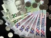 Raport: Ucraina tranzitează sume uriașe de bani prin România. Ministerul Finanțelor: Cel mai probabil, scopul este de spălare de bani