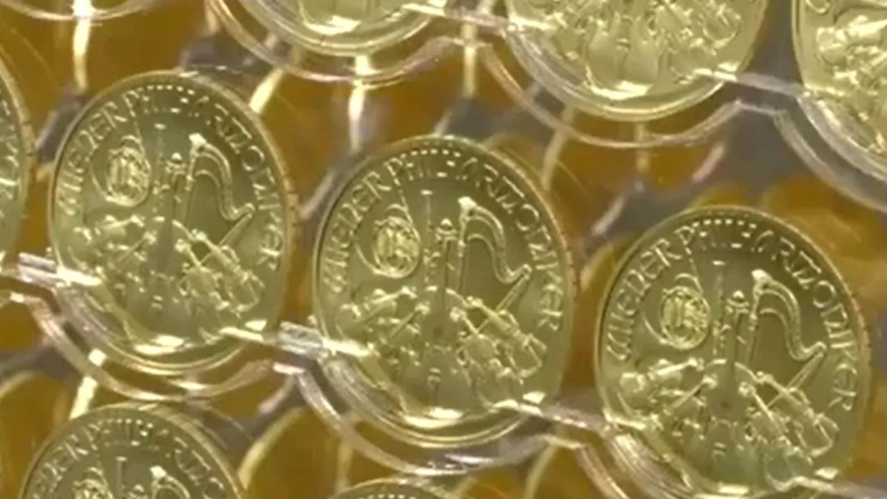 Cel mai SCUMP pom de Crăciun din lume are o valoare estimată de 2,3 milioane de euro. Cu ce este împodobit