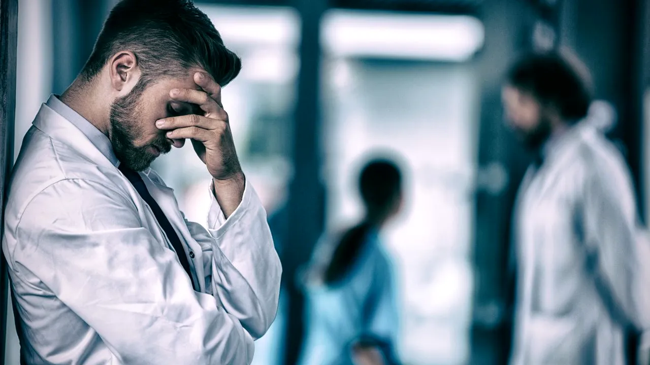 Bilanț coronavirus 1 februarie 2022. Record absolut de persoane infectate. Peste 40.000 de oameni, diagnosticați cu COVID-19, în 24 de ore. Aproape 10.000 de persoane, internate în spital