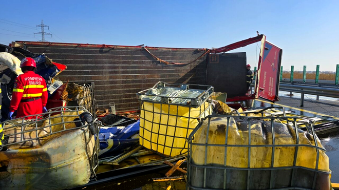 Accident pe Autostrada A0, între Berceni și Bragadiru, cu 3 autotrenuri. O persoană a murit, iar alte 3 sunt rănite