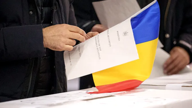 Fără ștampilă și fără autocolant pe buletin la alegeri. Cum vrea AEP ca românii să voteze inteligent