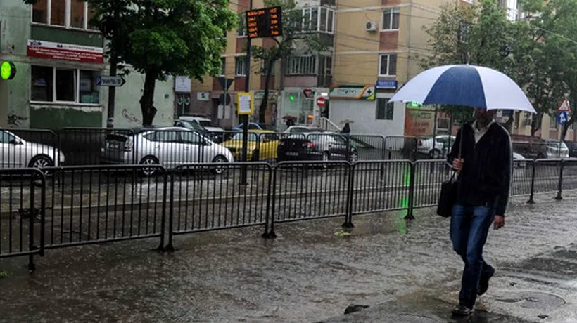 VREMEA. Ploi torențiale în toată țara, până vineri noapte, vânt puternic în Muntenia, Dobrogea, Moldova