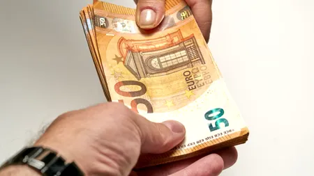 „Măicuţa Beatrice” a strâns aproape 100.000 de EURO, după ce i-a promis unei persoane că „îi rezolvă orice problemă” în dragoste