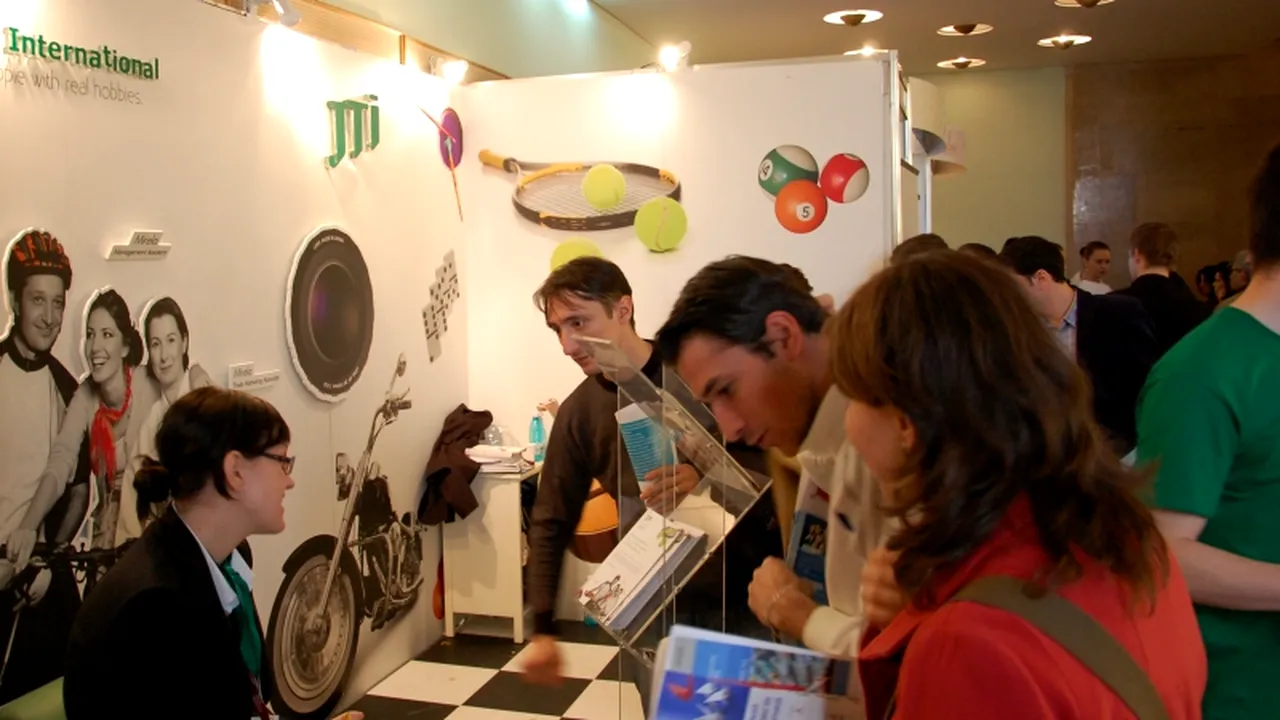 Târg de locuri de muncă la Sala Palatului. În ce domenii sunt 3.000 de posturi libere