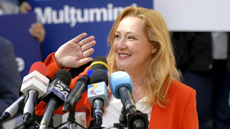 10 candidați pe un loc de șef al USR / Elena Lasconi, FAVORITĂ în cursă, după decizia lui Dominic Fritz de a nu candida