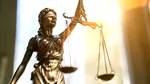 POVESTEA unei mame care se luptă să nu-i fie luată fetița de doi ani și jumătate. Apel către ministrul Justiției: „Drepturile ne sunt încălcate”