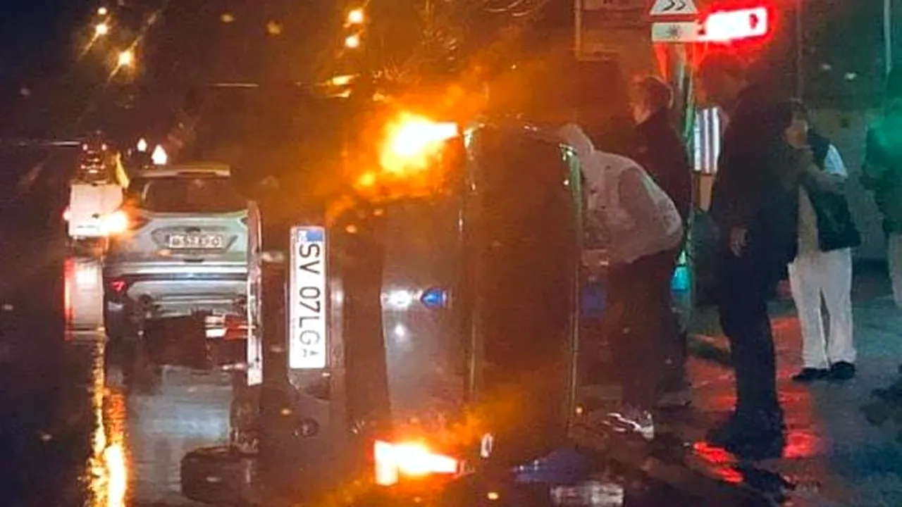 Mașină răsturnată în Capitală. Femeie de 90 de ani, rănită ușor