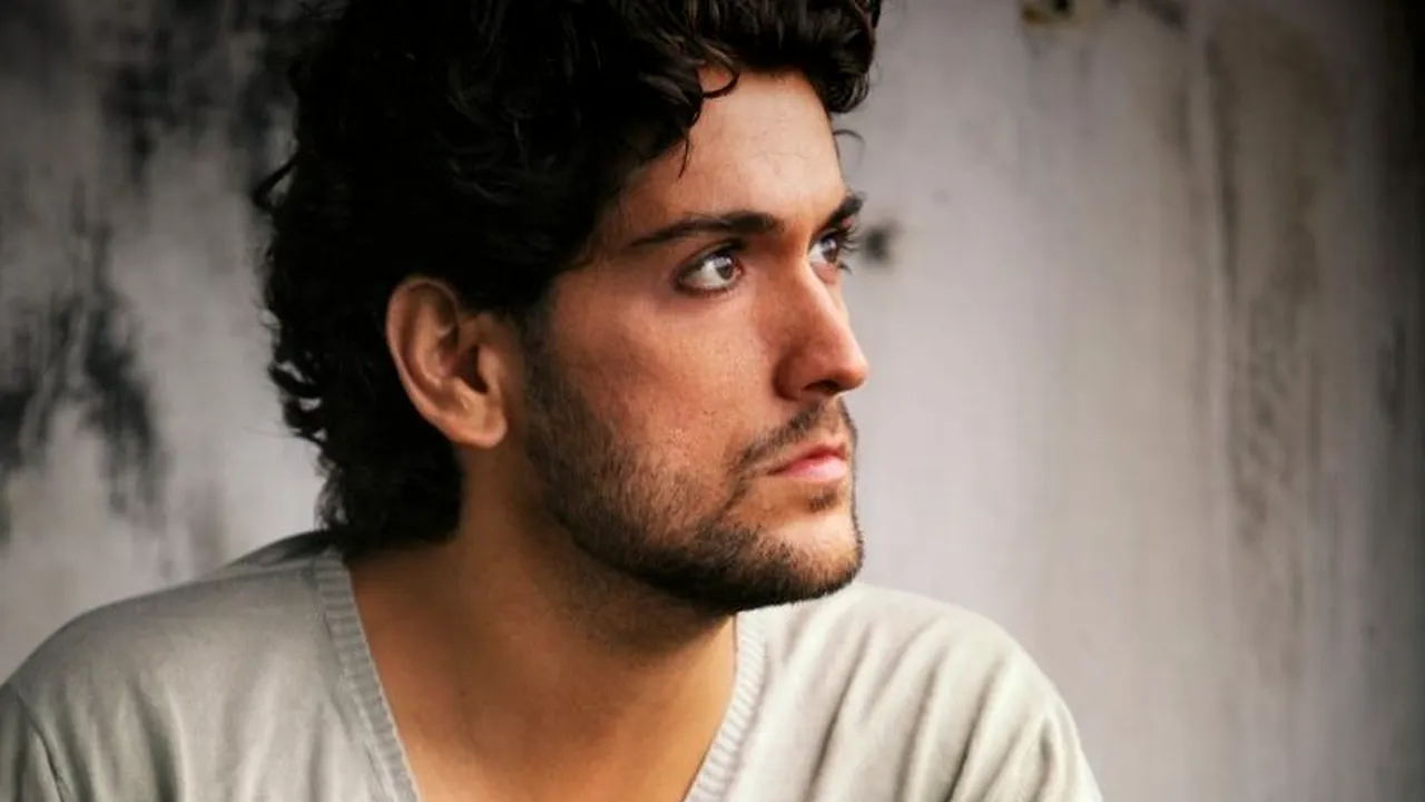 CEZAR OUATU, locul întâi la EUROVISION 2013 într-un clasament inedit: cel mai sexy concurent