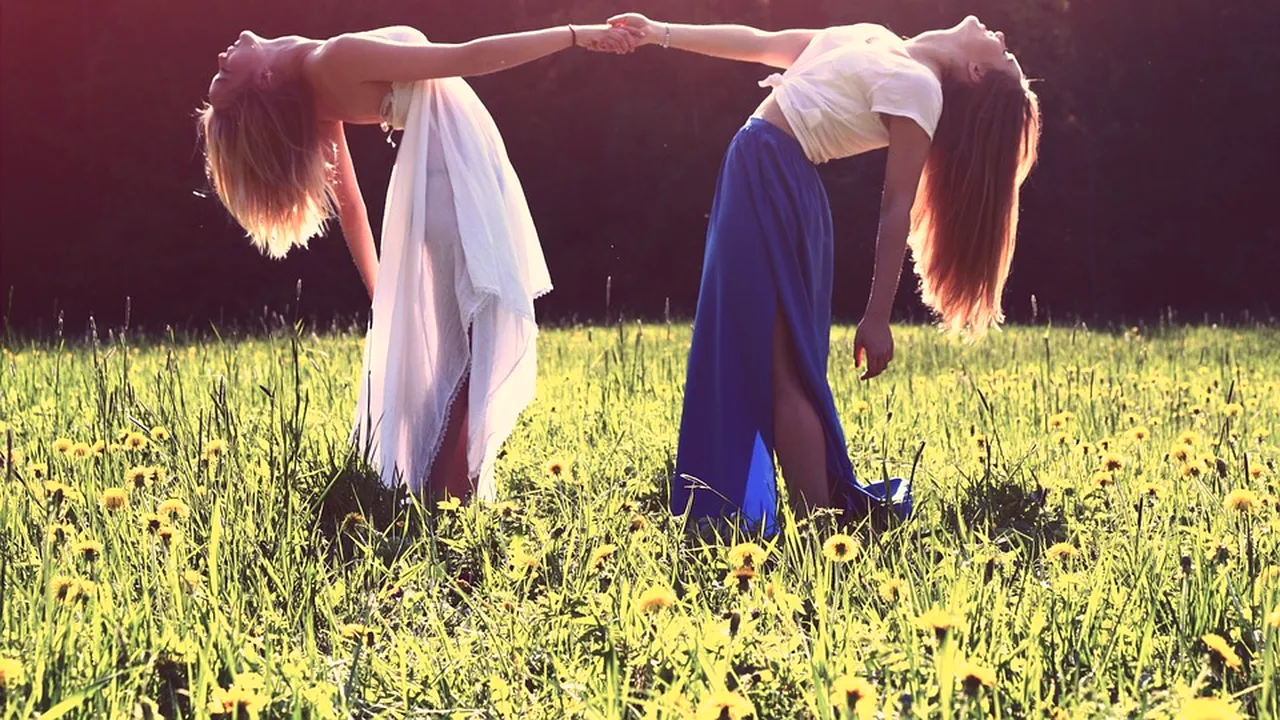 O vacanță romantică cu final neașteptat. O femeie a plecat cu iubitul și s-a întors cu prințesa din povești - FOTO