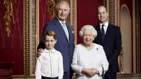 Un rar portret oficial al reginei Elizabeth a II-a alături de cei trei viitori regi a fost făcut public