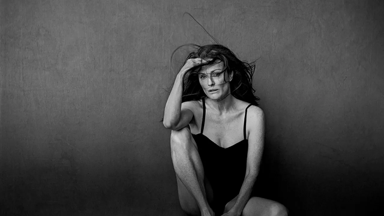 Actrițele de la Hollywood, așa cum nu le-ai mai văzut niciodată. Calendarul Pirelli le-a făcut să se dezbrace de prejudecăți