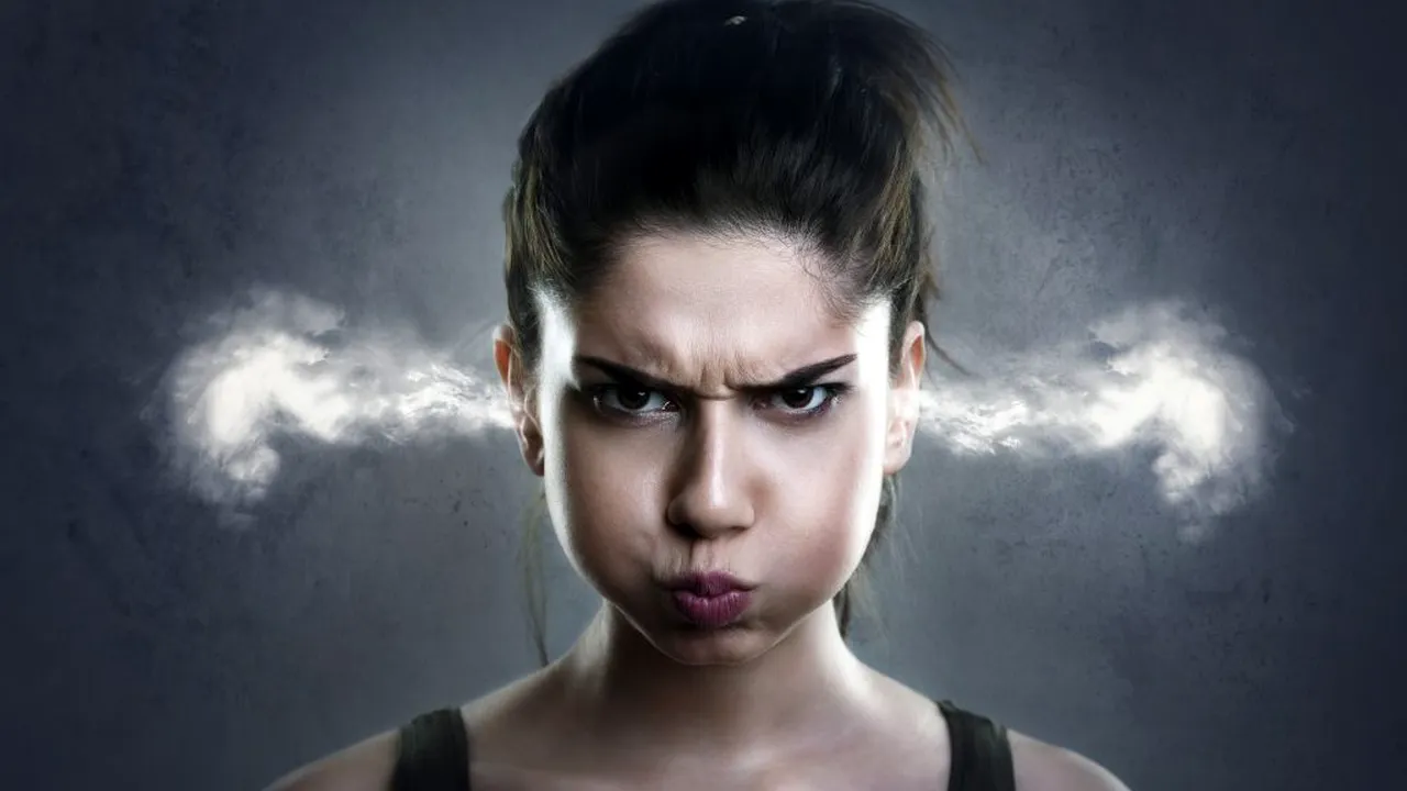 Băutura, bat-o vina! Un bărbat a apelat la 112 după ce soția se îmbătase și începuse să devină agresivă / Ce s-a întâmplat după