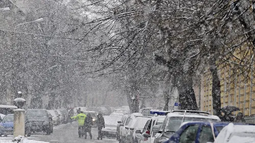 Iarna în aprilie. ANM: Temperaturi sub ZERO GRADE în București. COD PORTOCALIU de ninsori abundente în 5 județe. UPDATE