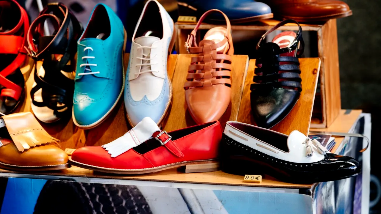 Ce a pățit un afacerist italian care produce pantofi la Brașov după ce a vrut să-și concedieze angajații de pe o zi pe alta