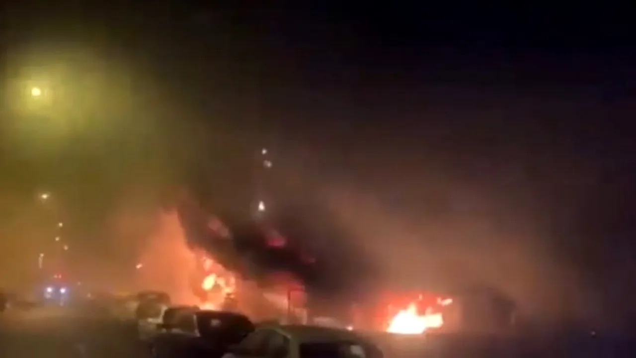 UPDATE - Adolescentul de 15 ani, reținut în cazul incendierii blocului din Constanța, a primit arest la domiciliu pentru 30 de zile