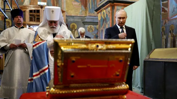 Armata rusă ar fi pierdut moaștele Sfântului Dmitri al Donului, trimise de Putin pe front, în timpul retragerii din regiunea Donețk. Reacția Bisericii Ortodoxe a Rusiei