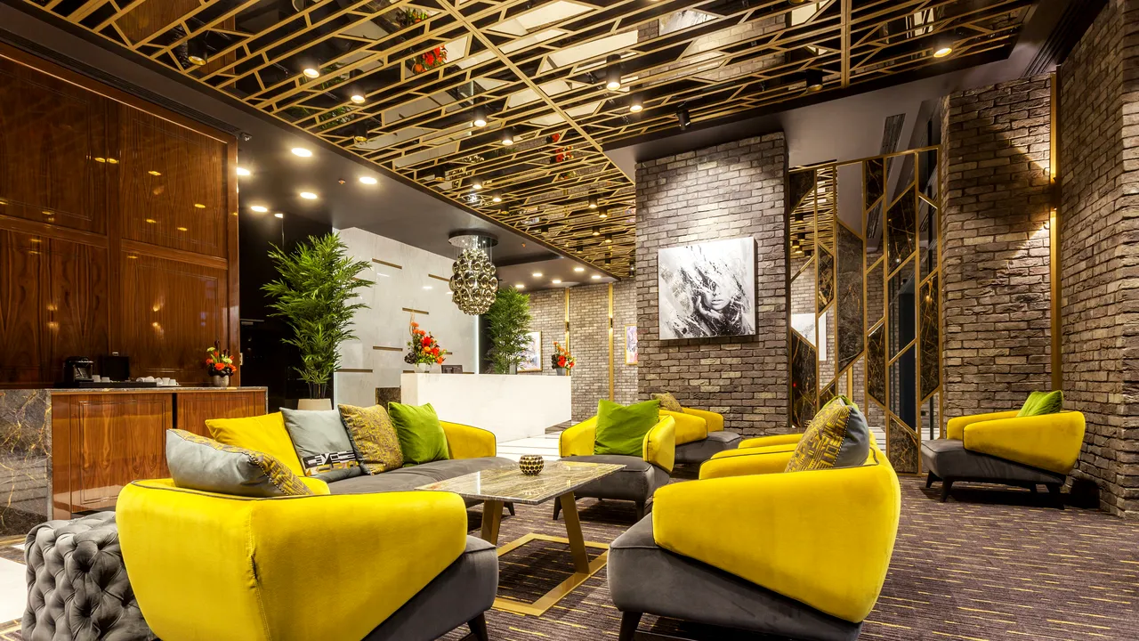 (P) La Cluj-Napoca s-a deschis Hotelul Platinia -  cel mai nou hotel de 5 stele din Transilvania