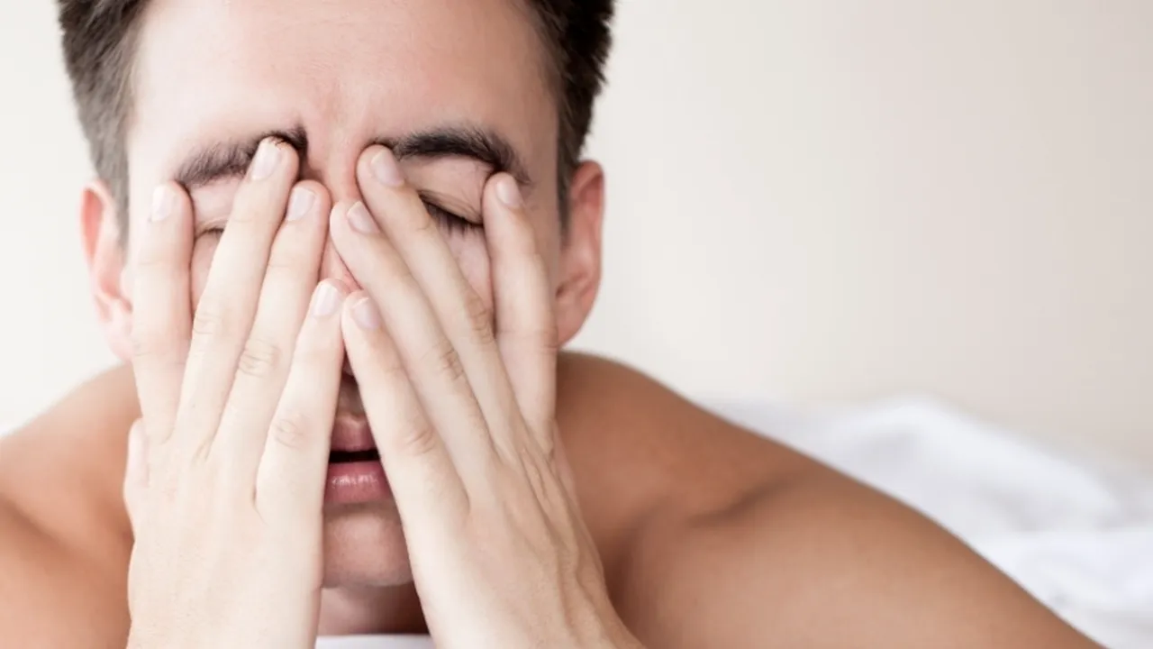 Ce a pățit un bărbat care a comandat de pe Internet un produs ce promitea mărirea penisului 