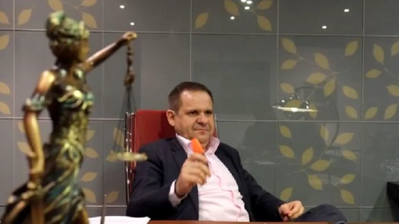 Expertul care a constatat că Ponta NU a plagiat a dat același verdict și pentru Kovesi. „E o teză de doctorat valoroasă