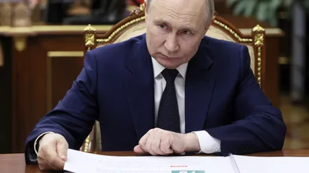 Rusia consideră IMPROBABIL un summit al președinților Putin, Zelenski și Trump în viitorul apropiat