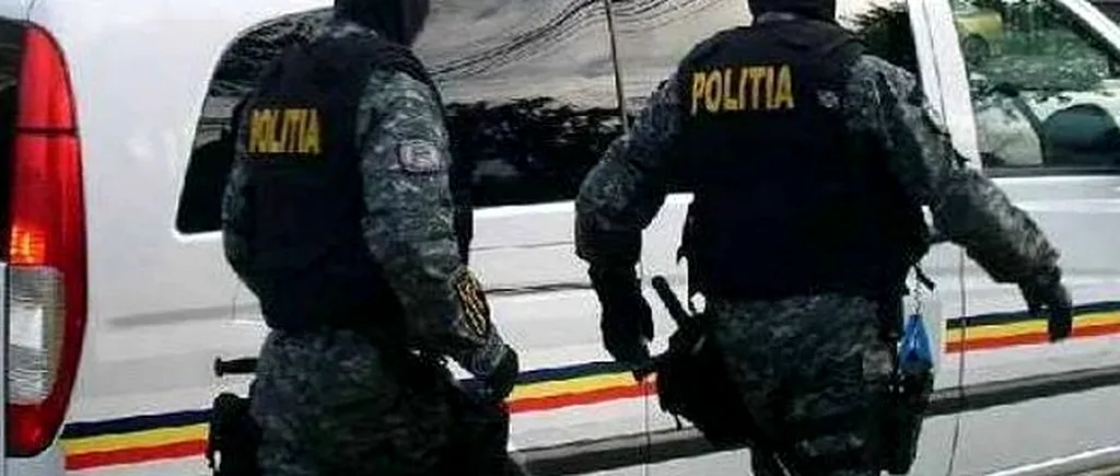 Descinderi de amploare și PERCHEZIȚII în Vama Pechea. Cinci polițiti anchetați de DNA. Bani găsiți în chiloții unui vameș