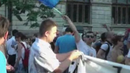 Ce nu s-a văzut în direct la protestele din Piața Universității și Piața Victoriei VIDEO