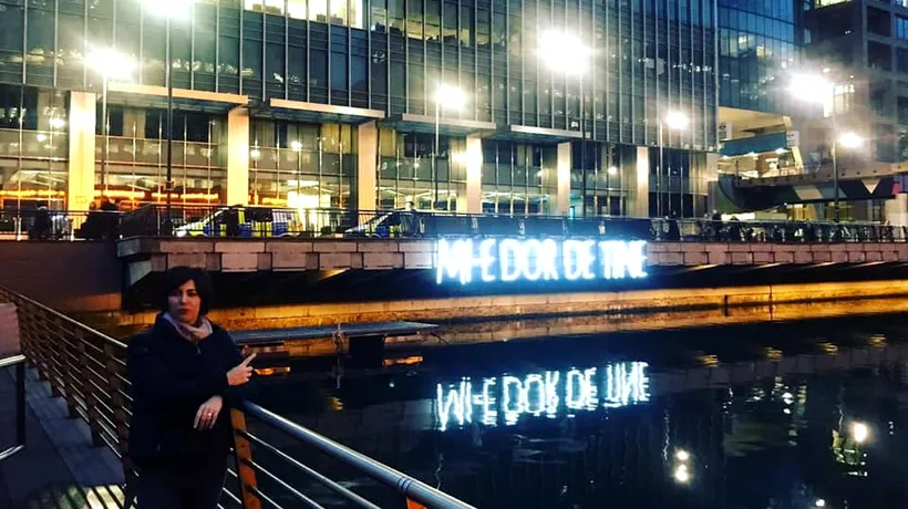 Mesaj pentru Diaspora, din Reșița: „Ne e dor de voi / Răspunsul la instalația luminoasă din Londra „Mi-e dor de tine - FOTO 