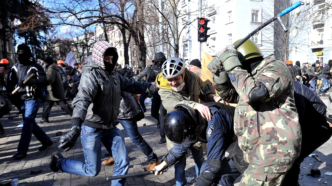 Vladimir Putin i-a spus lui David Cameron că vrea o soluție diplomatică în Ucraina