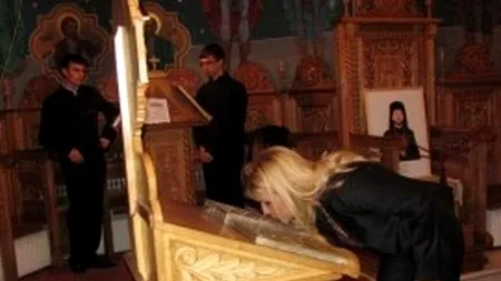 Elena Udrea a primit binecuvântarea de a urma Facultatea de Teologie chiar de la Patriarhul Daniel
