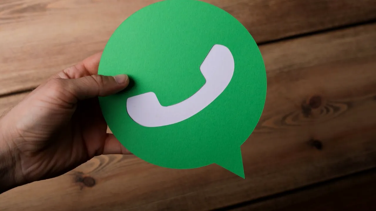 „Vot pentru Adeline”, o nouă tentativă de FRAUDĂ pe WhatsApp. Ce trebuie să știe utilizatorii din România