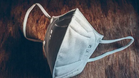 Țara din Europa în care purtarea măștii FFP2 a devenit obligatorie. Cât costă o asemenea mască