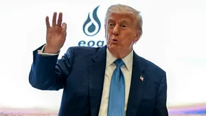 Donald Trump îl acuză pe fostul director FBI că a cerut asasinarea sa prin intermediul unei fotografii a unor scoici de pe plajă