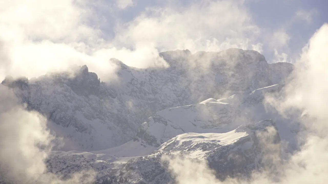 ANM a emis o avertizare imediată cod ROȘU pentru Suceava și Neamț