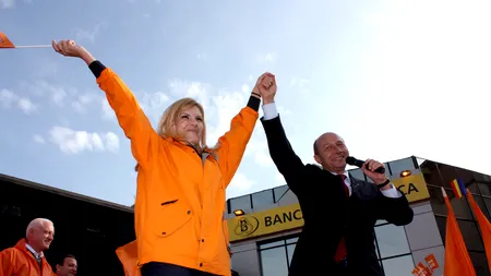 Elena Udrea și Ioana Băsescu, sub CONTROL JUDICIAR. Fiica fostului președinte și fostul ei iubit, acuzați că au rulat bani ilegali pentru campania lui Băsescu