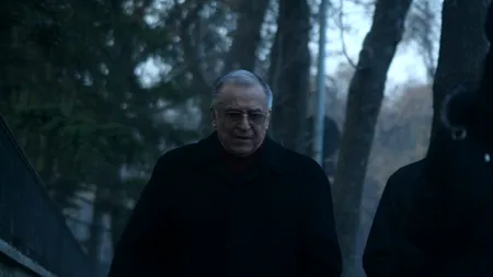 Ce prevede legea în cazul FUNERALIILOR unui fost șef de stat și cine face parte din comitetul interministerial care stabilește și aplică procedura