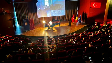 Pianistul Nicolae Dumitru, recital extraordinar de pian la Istanbul. ICR: ”Influența culturii și muzicii clasice franceze în gândirea enesciană”
