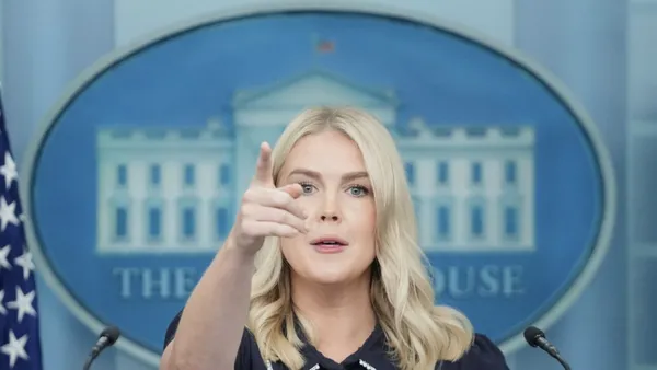 Casa Albă anunță OBIECTIVUL întâlnirii lui Trump cu Putin /„Președintele speră să existe în viitor un summit trilateral”