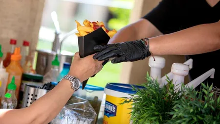 Surprize în lanț la Bucharest Street Food Carnival: Chefi de talie mondială, concerte și mâncare pentru toate gusturile