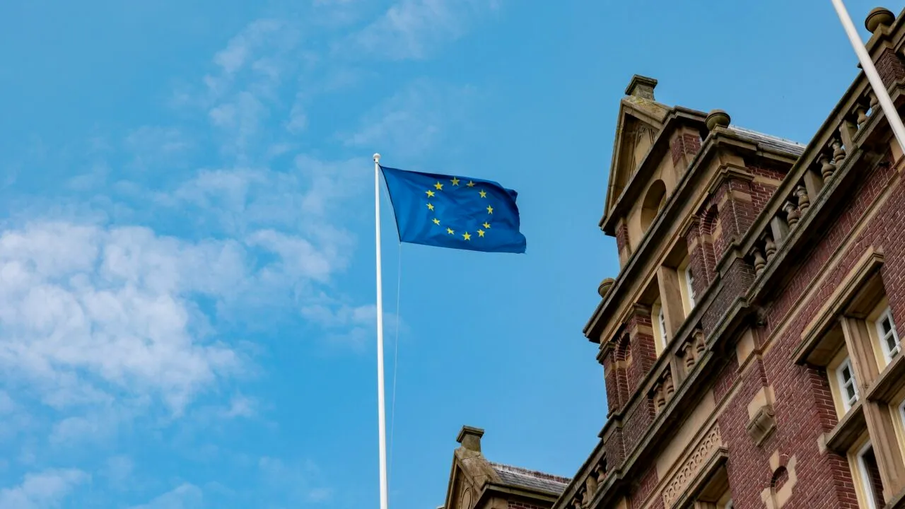 Uniunea Europeană ia în considerare modalități de a ocoli VETO-ul Ungariei în problema finanțării Ucrainei