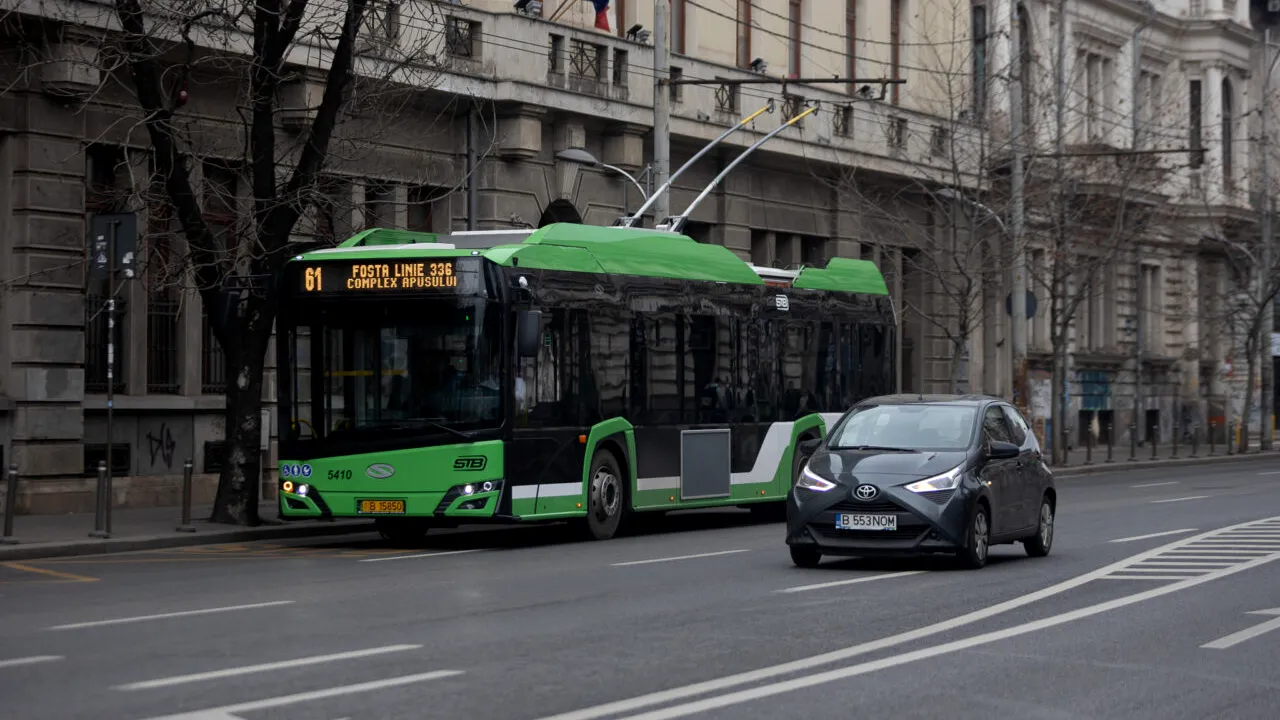 Încă 9 troleibuze Trollino în București, de luni. Pe ce linie vor circula