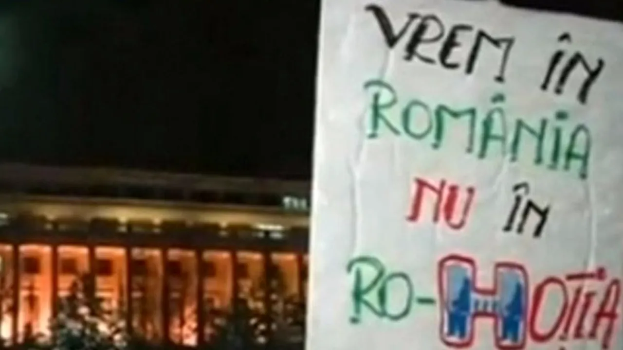 Peste o mie de oameni au protestat în Piața Victoriei, alți peste o sută s-au strâns la Cotroceni