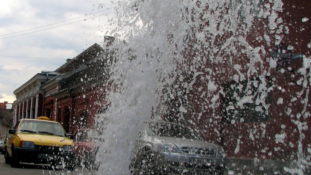 Comuna din România care are atâtea piscine încât a rămas fără apă