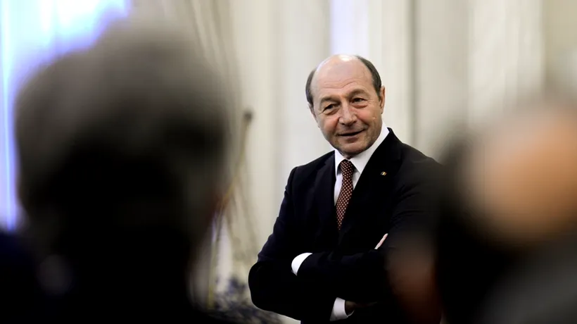 Băsescu nu vrea să intre în scandalul steagului secuiesc: Un președinte nu răspunde unui ambasador 