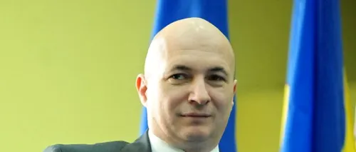 Codrin Ștefănescu îl felicită pe Nicolae Guță pentru maneaua „Victorie PSD