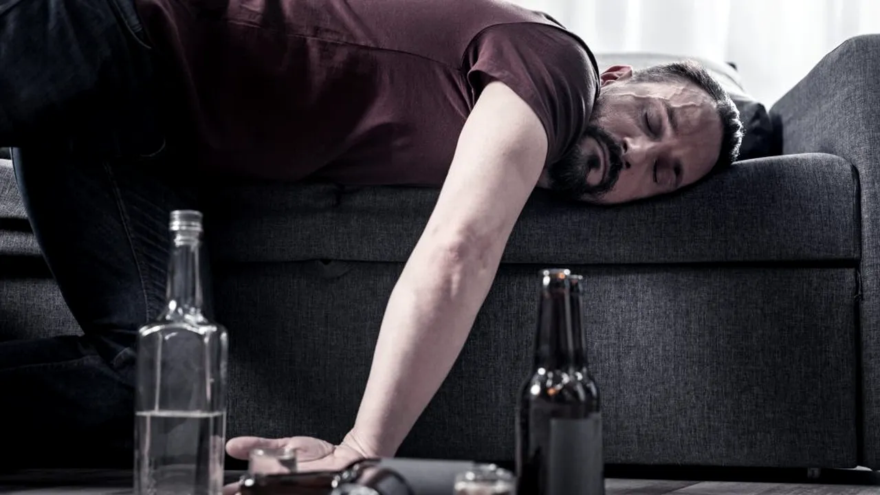 Cel mai „scump” apel din România: Botoșăneanul, bun de plată după ce „s-a cinstit” singur acasă și credea că e sechestrat